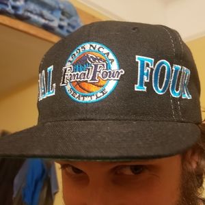 1995 Rare, Vintage NCAA Final Four Snapback Hat!